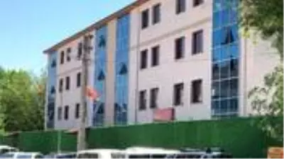 Özel bakım merkezinde, hasta bakıcılar yatalak hastaya tazyikli suyla işkence ederek öldürdü Özel bakım merkezinde, hasta bakıcılar yatalak hastaya tazyikli suyla işkence ederek öldürdü