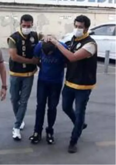 Talihsiz kadını duvara dayayıp cinsel saldırıya kalkışan sapık yakalandı Talihsiz kadını duvara dayayıp cinsel saldırıya kalkışan sapık yakalandı