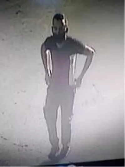 Talihsiz kadını duvara dayayıp cinsel saldırıya kalkışan sapık yakalandı Talihsiz kadını duvara dayayıp cinsel saldırıya kalkışan sapık yakalandı