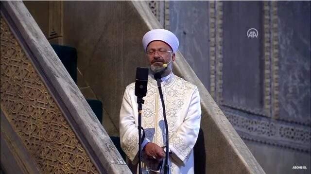 Son Dakika: Ayasofya Camii'nde 86 yıl sonra ilk namaz kılınıyor Son Dakika: Ayasofya Camii'nde 86 yıl sonra ilk namaz kılınıyor