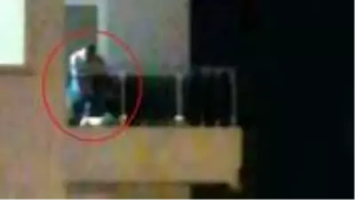 Balkonda karısını dövdü, müdahale eden komşularına 'Size ne? Benim karım' diyerek çıkıştı Balkonda karısını dövdü, müdahale eden komşularına 'Size ne? Benim karım' diyerek çıkıştı
