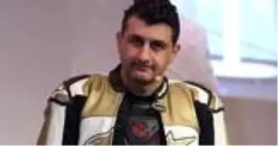 Barkın Bayoğlu kimdir? Altın Elbiseli Adam Barkın Bayoğlu nereli, ne zaman öldü? Barkın Bayoğlu kimdir? Altın Elbiseli Adam Barkın Bayoğlu nereli, ne zaman öldü?