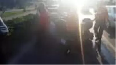 Devrilen otomobilin sürücüsü ağır yaralandı Devrilen otomobilin sürücüsü ağır yaralandı