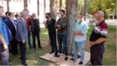 ERZİNCAN Vali Makas maske takmayan gençleri uyardı ERZİNCAN Vali Makas maske takmayan gençleri uyardı