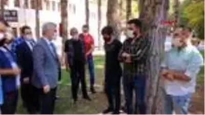 ERZİNCAN Vali Makas maske takmayan gençleri uyardı ERZİNCAN Vali Makas maske takmayan gençleri uyardı
