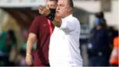 Galatasaray'a koronavirüs çelmesi Galatasaray'a koronavirüs çelmesi