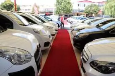 Galericiler, ikinci el araç fiyatlarında yüzde 15 gibi bir artış daha bekliyor Galericiler, ikinci el araç fiyatlarında yüzde 15 gibi bir artış daha bekliyor