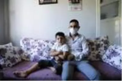 İnternetteki 'soda açma' videosu 5 yaşındaki çocuğu gözünden ediyordu İnternetteki 'soda açma' videosu 5 yaşındaki çocuğu gözünden ediyordu