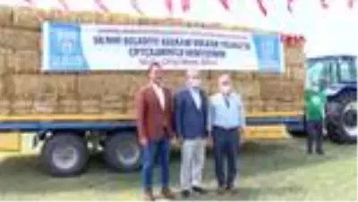 İSTANBUL Ekilmeyen arazilerden elde edilen tohum ve samanlar çiftçilere dağıtıldı İSTANBUL Ekilmeyen arazilerden elde edilen tohum ve samanlar çiftçilere dağıtıldı