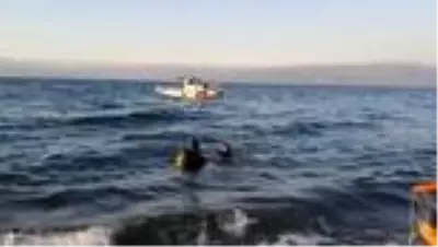 Boğulma tehlikesi geçiren ikiz çocuklarını kurtarmak isteyen baba hayatını kaybetti Boğulma tehlikesi geçiren ikiz çocuklarını kurtarmak isteyen baba hayatını kaybetti