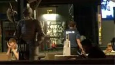 Maltepe'de bir kafeye ihbara giden polislere ateş açıldı: 10 gözaltı Maltepe'de bir kafeye ihbara giden polislere ateş açıldı: 10 gözaltı