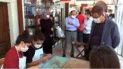 Pandemi döneminde evlerinden çıkmayan çocuklar sanatla buluştu Pandemi döneminde evlerinden çıkmayan çocuklar sanatla buluştu