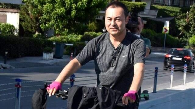 Serdar Ortaç'tan 'Eski Serdar'a ne dersiniz?' sorusuna ilginç yanıt: Allah belanı versin derdim Serdar Ortaç'tan 'Eski Serdar'a ne dersiniz?' sorusuna ilginç yanıt: Allah belanı versin derdim