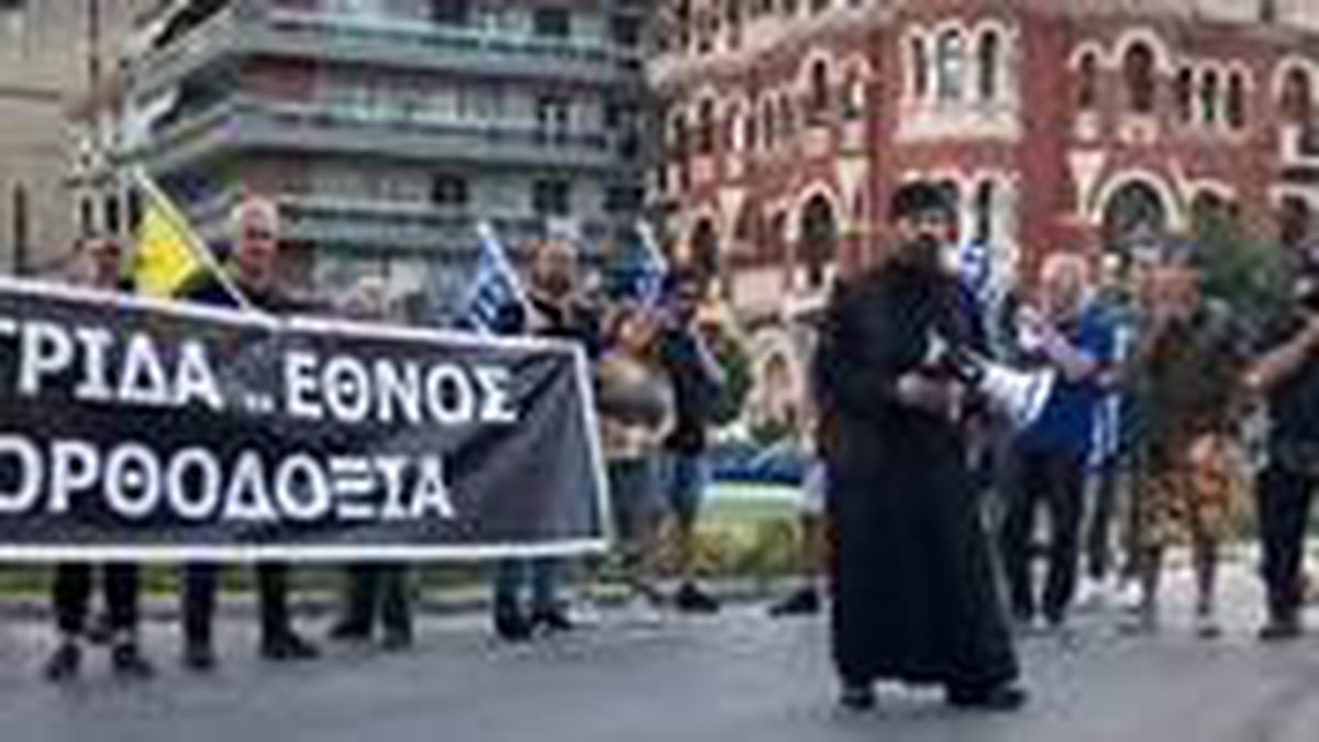 Son Dakika: Dışişleri Bakanlığı'ndan Selanik'te Türk bayrağının yakılmasına tepki! Denize döktüğümüz savaş hatırlatıldı