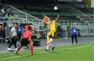 Süper Lig: Denizlispor: 0 MKE Ankaragücü: 0 (İlk yarı) Süper Lig: Denizlispor: 0 MKE Ankaragücü: 0 (İlk yarı)