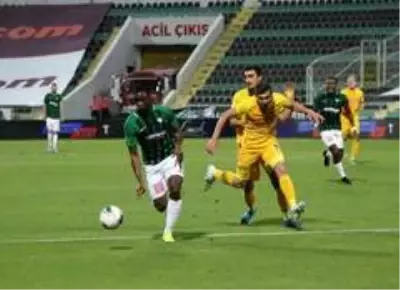 Süper Lig: Denizlispor: 0 MKE Ankaragücü: 0 (İlk yarı) Süper Lig: Denizlispor: 0 MKE Ankaragücü: 0 (İlk yarı)