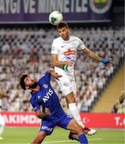 Süper Lig: Fenerbahçe: 1 Çaykur Rizespor: 0 (İlk yarı)