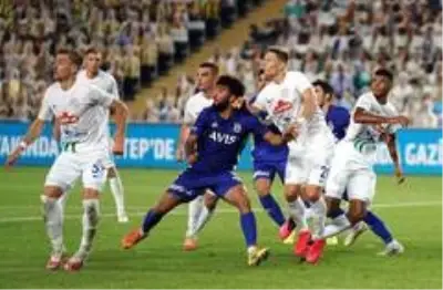 Süper Lig: Fenerbahçe: 1 Çaykur Rizespor: 0 (İlk yarı)
