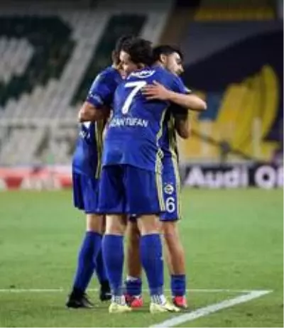 Süper Lig: Fenerbahçe: 3 Çaykur Rizespor: 1 (Maç sonucu)