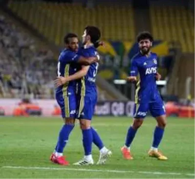 Süper Lig: Fenerbahçe: 3 Çaykur Rizespor: 1 (Maç sonucu)