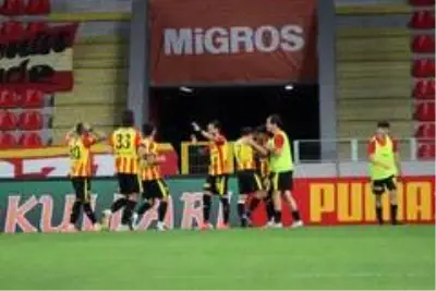 Süper Lig: Göztepe: 3 Sivasspor: 1 (Maç sonucu) Süper Lig: Göztepe: 3 Sivasspor: 1 (Maç sonucu)