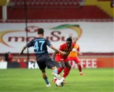 Süper Lig: Kayserispor: 0 Trabzonspor: (İlk yarı) Süper Lig: Kayserispor: 0 Trabzonspor: (İlk yarı)
