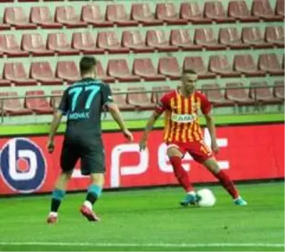 Süper Lig: Kayserispor: 0 Trabzonspor: (İlk yarı) Süper Lig: Kayserispor: 0 Trabzonspor: (İlk yarı)