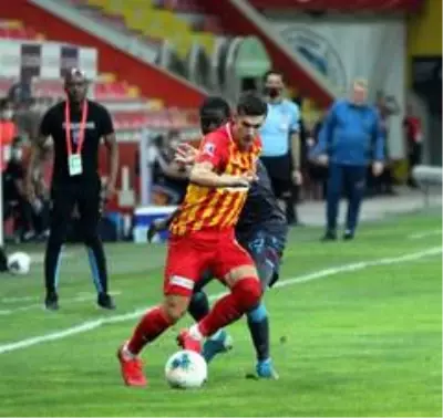 Süper Lig: Kayserispor: 1 Trabzonspor: 2 (Maç sonucu) Süper Lig: Kayserispor: 1 Trabzonspor: 2 (Maç sonucu)