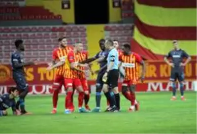 Süper Lig: Kayserispor: 1 Trabzonspor: 2 (Maç sonucu) Süper Lig: Kayserispor: 1 Trabzonspor: 2 (Maç sonucu)