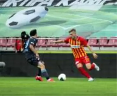 Süper Lig: Kayserispor: 1 Trabzonspor: 2 (Maç sonucu) Süper Lig: Kayserispor: 1 Trabzonspor: 2 (Maç sonucu)