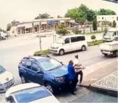 Trabzon'daki park kavgası nedeniyle işlenen cinayetin kamera görüntüleri ortaya çıktı Trabzon'daki park kavgası nedeniyle işlenen cinayetin kamera görüntüleri ortaya çıktı