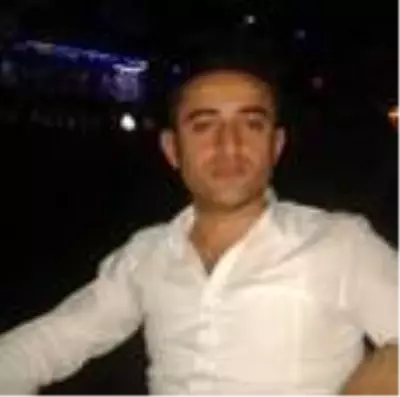 Trabzon'daki park kavgası nedeniyle işlenen cinayetin kamera görüntüleri ortaya çıktı Trabzon'daki park kavgası nedeniyle işlenen cinayetin kamera görüntüleri ortaya çıktı