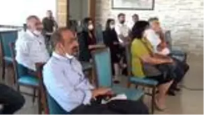 Yerel gazetecilere seminer Yerel gazetecilere seminer