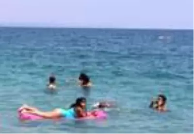 Antalya'da deniz suyu, havadan sıcak Antalya'da deniz suyu, havadan sıcak
