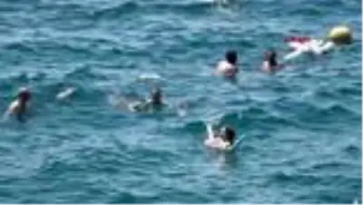 ANTALYA Falez plajları sezonun gözdesi ANTALYA Falez plajları sezonun gözdesi