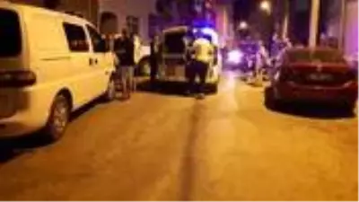 Cam silerken 5'inci kattan düşen kadın hayatını kaybetti Cam silerken 5'inci kattan düşen kadın hayatını kaybetti