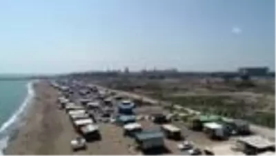 Çardaklı köy de yüzüp, serinliyorlar