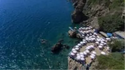Falez plajları sezonun gözdesi Falez plajları sezonun gözdesi
