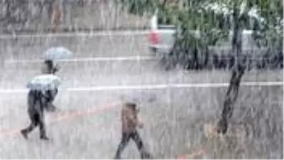 Meteoroloji'den 6 il için sağanak ve gök gürültülü sağanak yağış uyarısı Meteoroloji'den 6 il için sağanak ve gök gürültülü sağanak yağış uyarısı