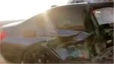Otomobillerin hurdaya döndüğü kazada 2 kişi yaralandı Otomobillerin hurdaya döndüğü kazada 2 kişi yaralandı