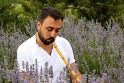 Parasızlıktan lavanta üretimine başlayan belediye 2 milyon lira gelir bekliyor Parasızlıktan lavanta üretimine başlayan belediye 2 milyon lira gelir bekliyor