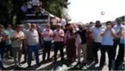 Pazarcı esnafı Ünye Belediyesini protesto edip tezgah açmadı