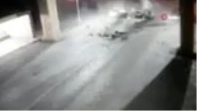 Rusya'da araçlar kafa kafaya çarpıştı: 5 ölü, 6 yaralı Rusya'da araçlar kafa kafaya çarpıştı: 5 ölü, 6 yaralı