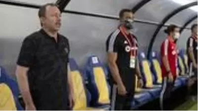 Sergen Yalçın, Beşiktaş'ta yaşanan krizi dobra dobra anlattı Sergen Yalçın, Beşiktaş'ta yaşanan krizi dobra dobra anlattı