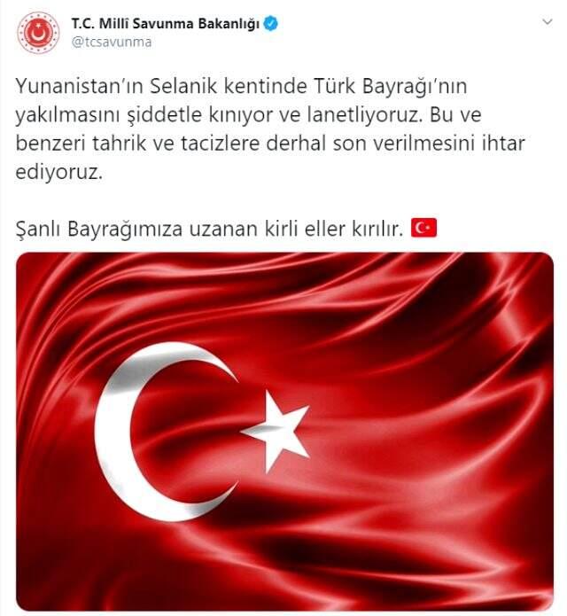 Son Dakika: Yunanistan'da Türk bayrağının yakılmasına çok sert tepki: O eller kırılır