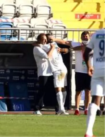 Süper Lig: Kasımpaşa: 3 Medipol Başakşehir: 2 (Maç sonucu)