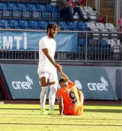 Süper Lig: Kasımpaşa: 3 Medipol Başakşehir: 2 (Maç sonucu)