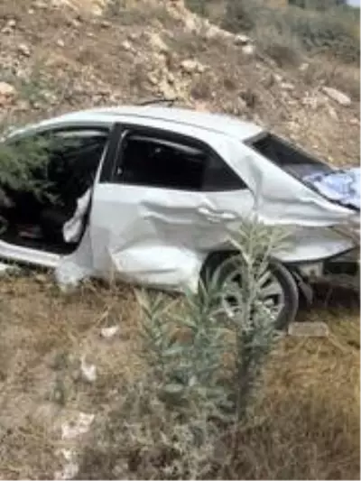 Tarsus'ta trafik kazası: 4 yaralı Tarsus'ta trafik kazası: 4 yaralı