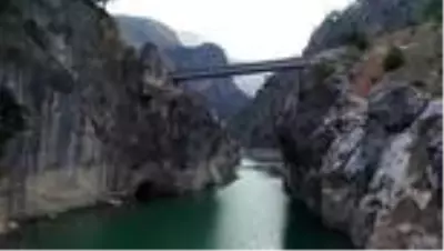 Torosların ortasında doğaseverlerin yeni gözdesi: Nadire Kanyonu Torosların ortasında doğaseverlerin yeni gözdesi: Nadire Kanyonu