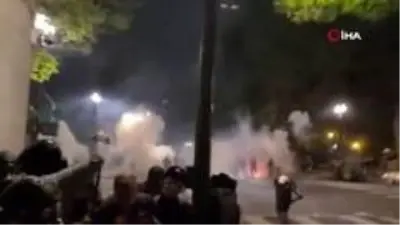 ABD'de göstericiler mahkeme binasını ateşe verdi ABD'de göstericiler mahkeme binasını ateşe verdi